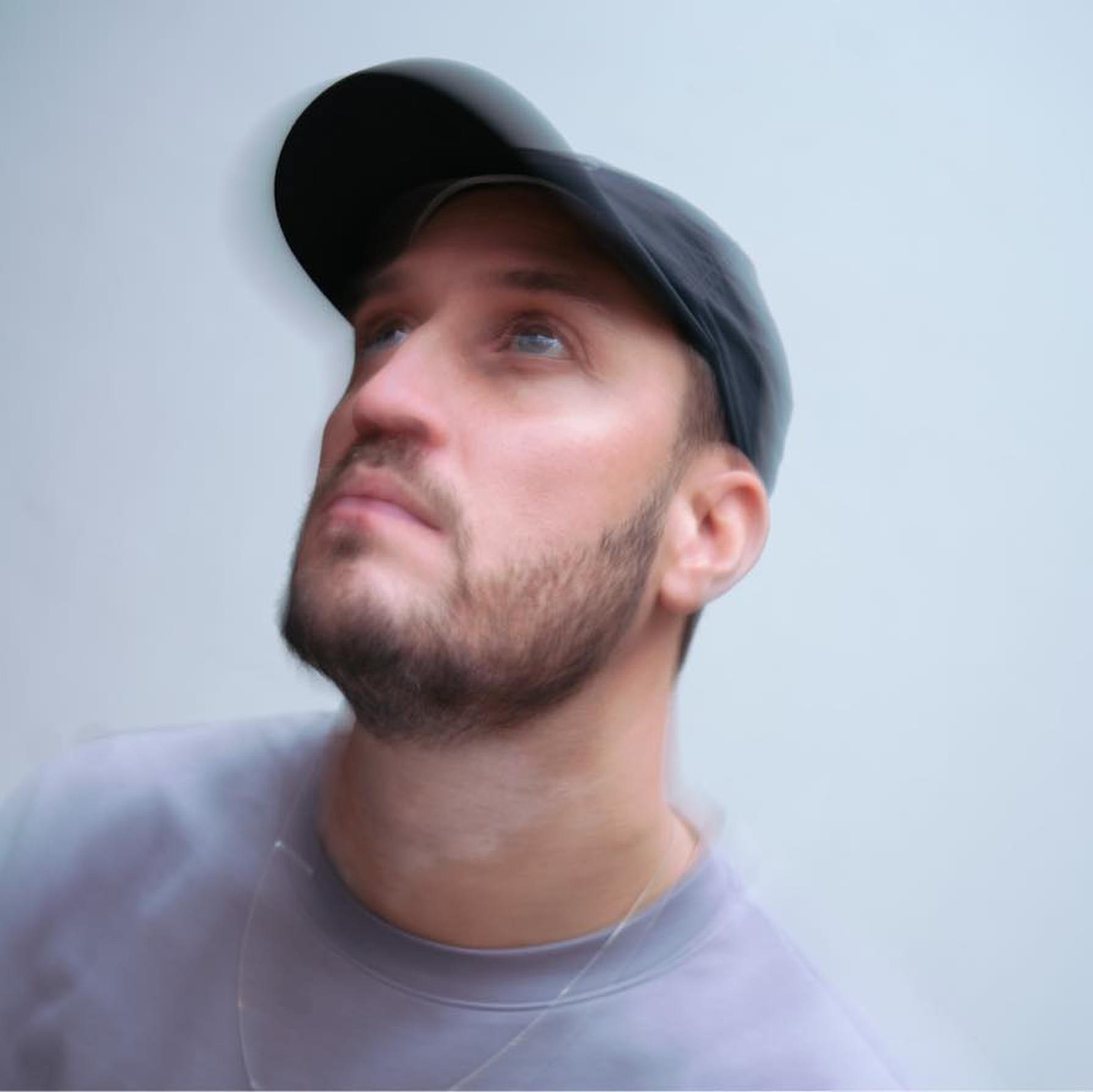Dynamic cover art