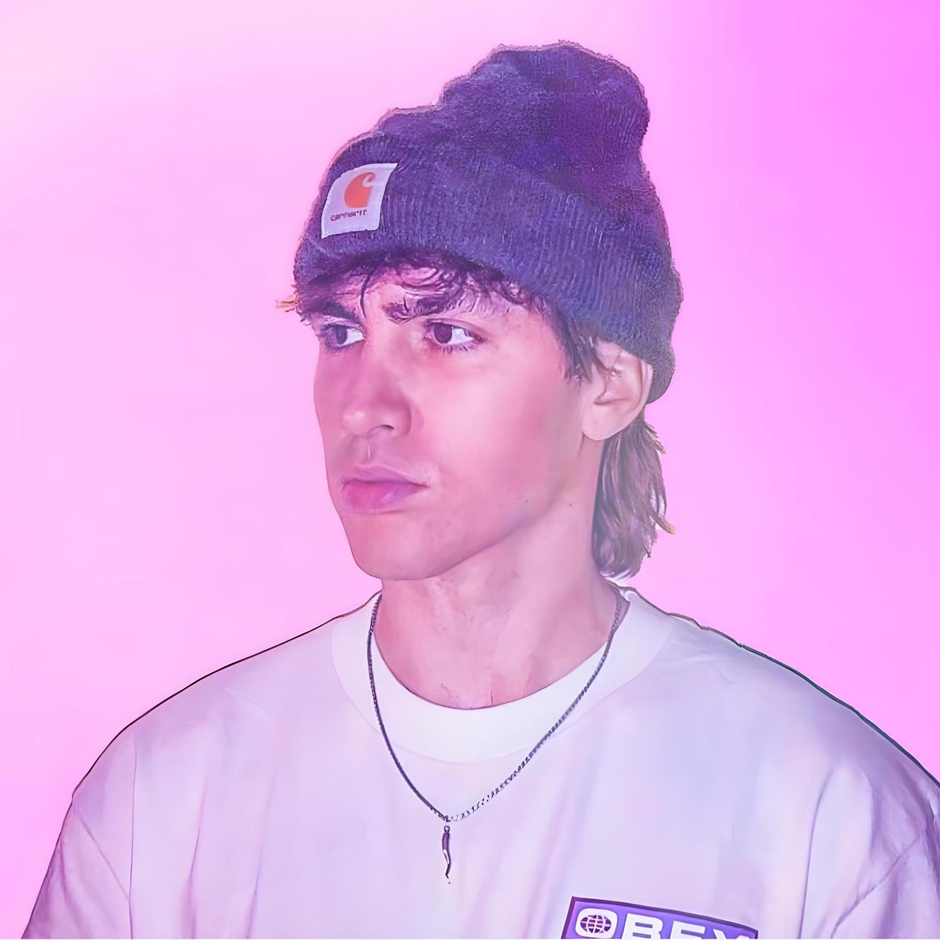 Dynamic cover art