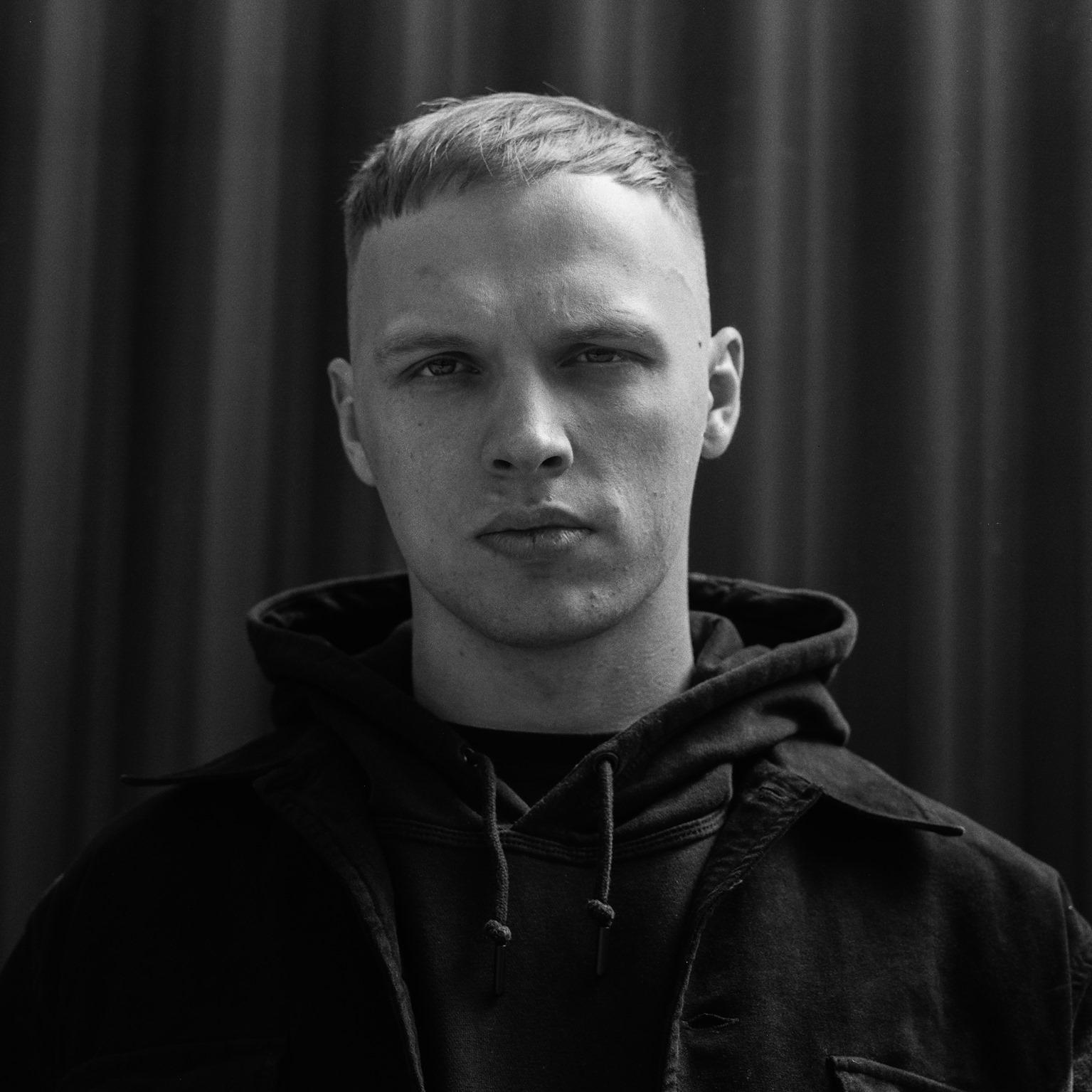 Artist chip image