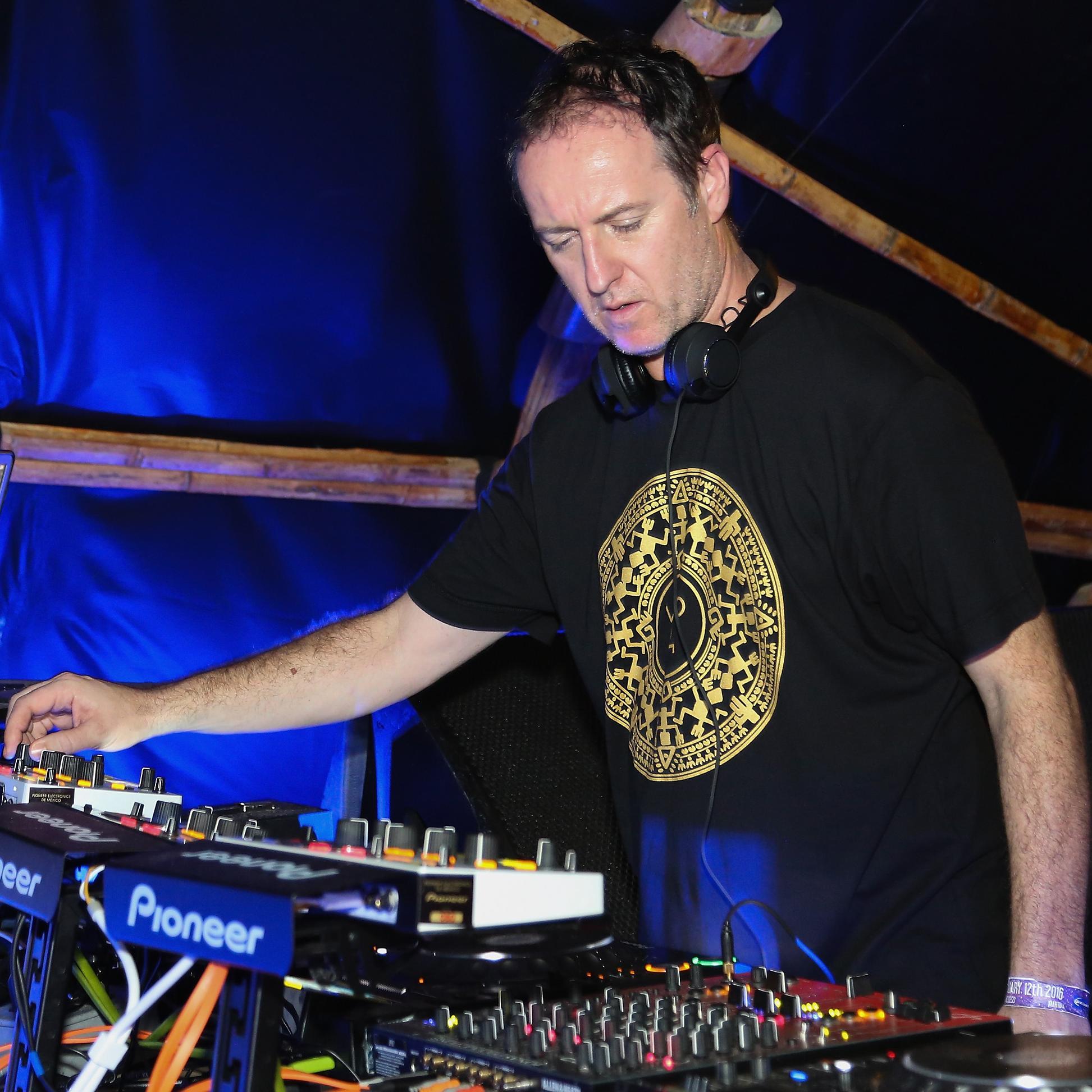 Artist chip image