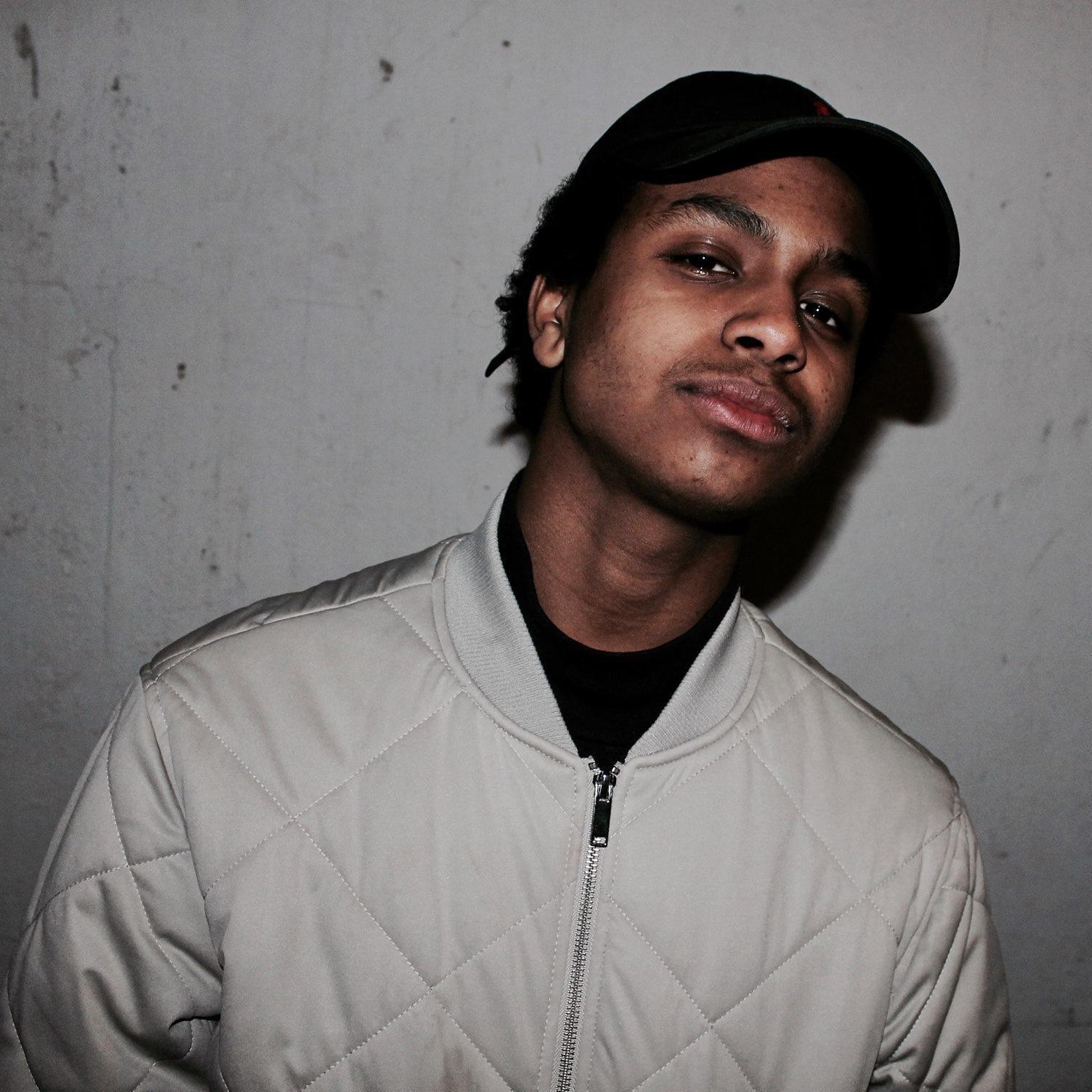 Artist chip image
