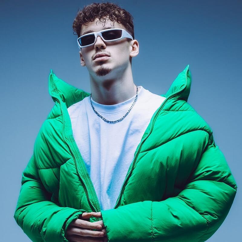 Dynamic cover art