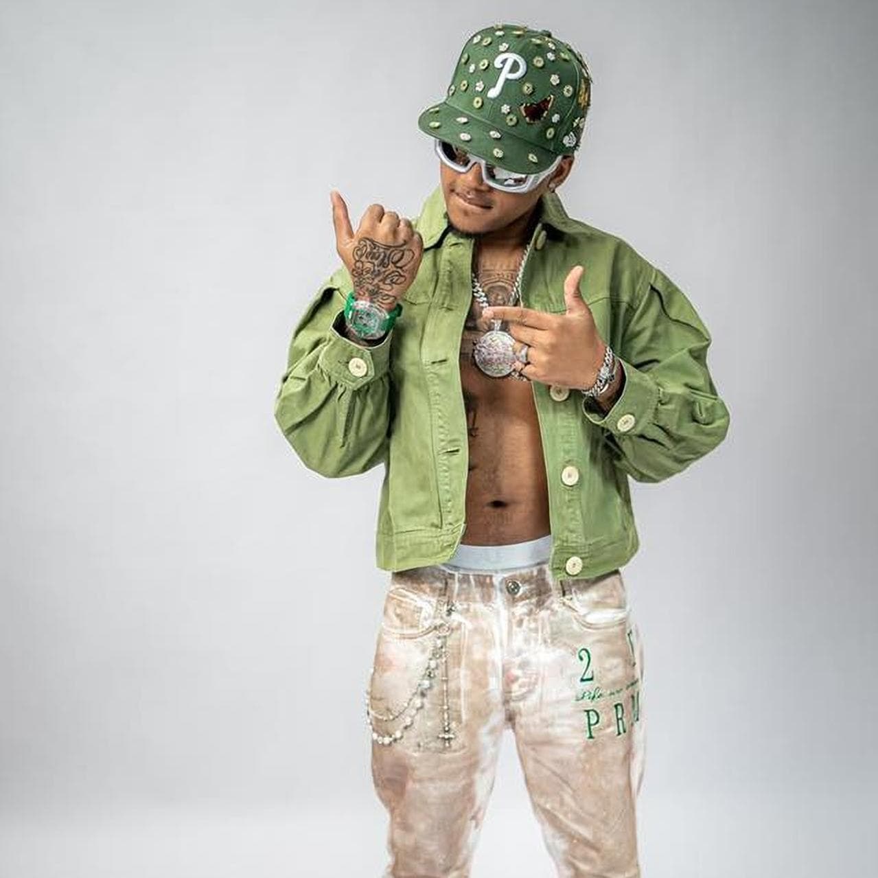 Dynamic cover art