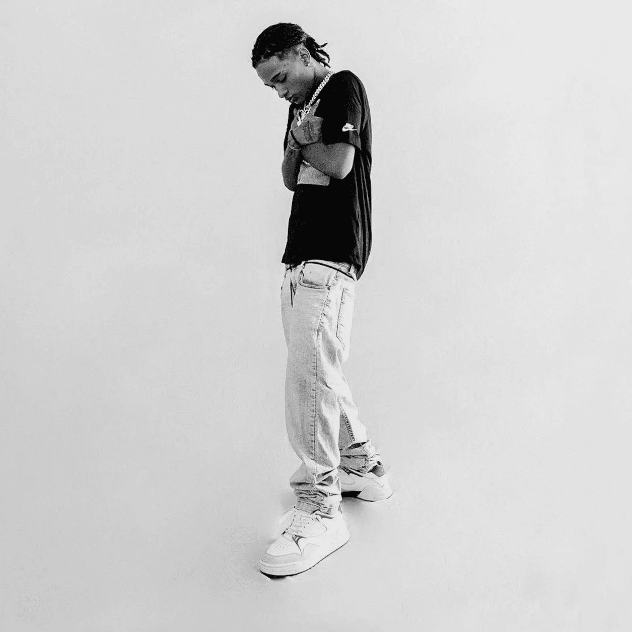 Dynamic cover art