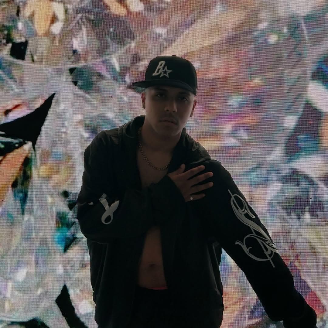 Dynamic cover art