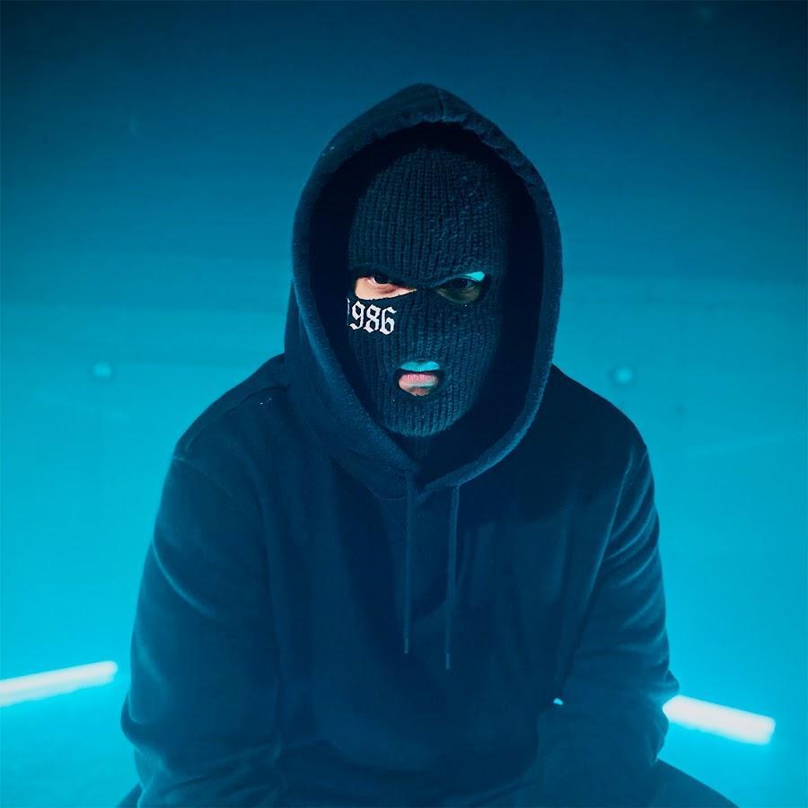 Dynamic cover art