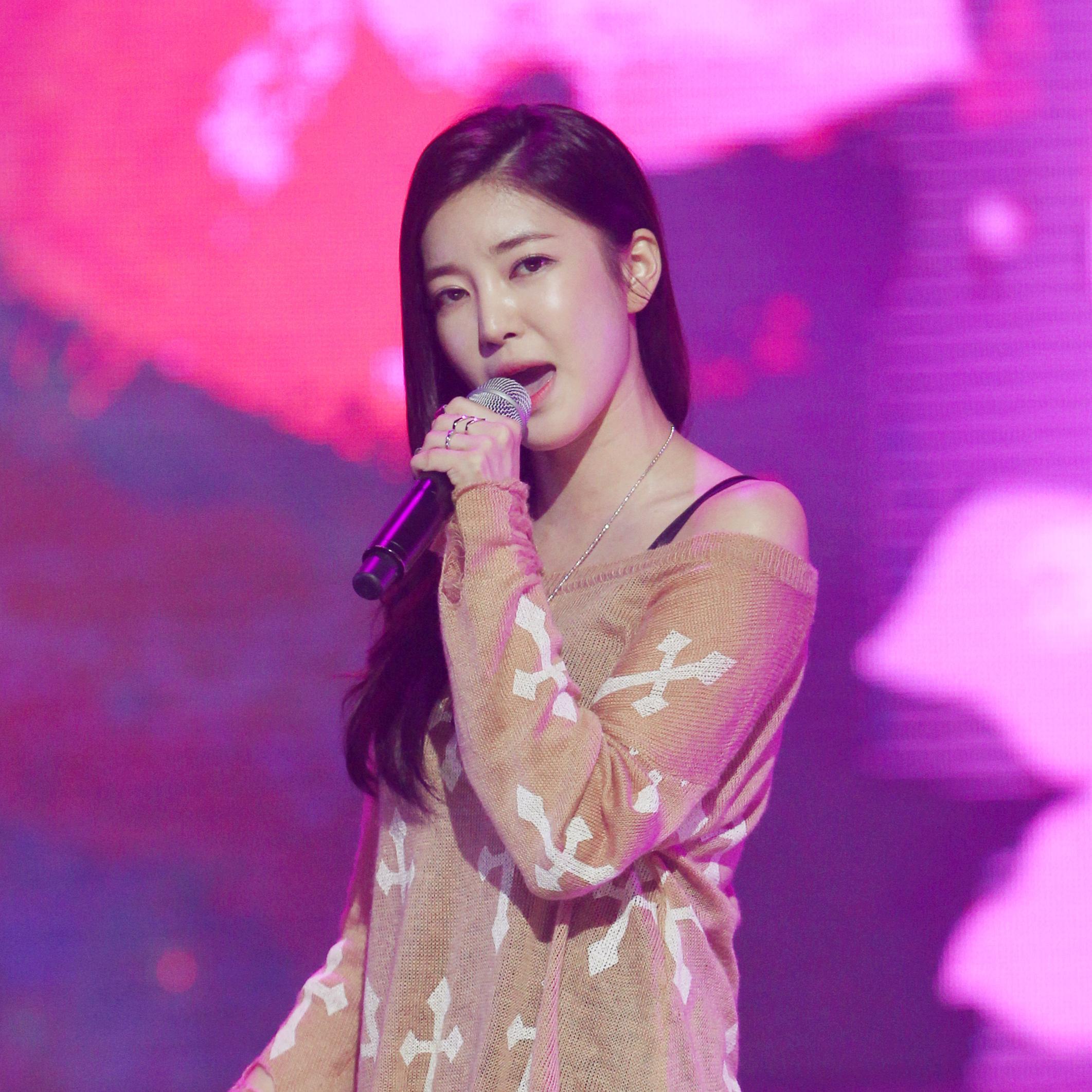 NS 윤지 (NS Yoon-G)