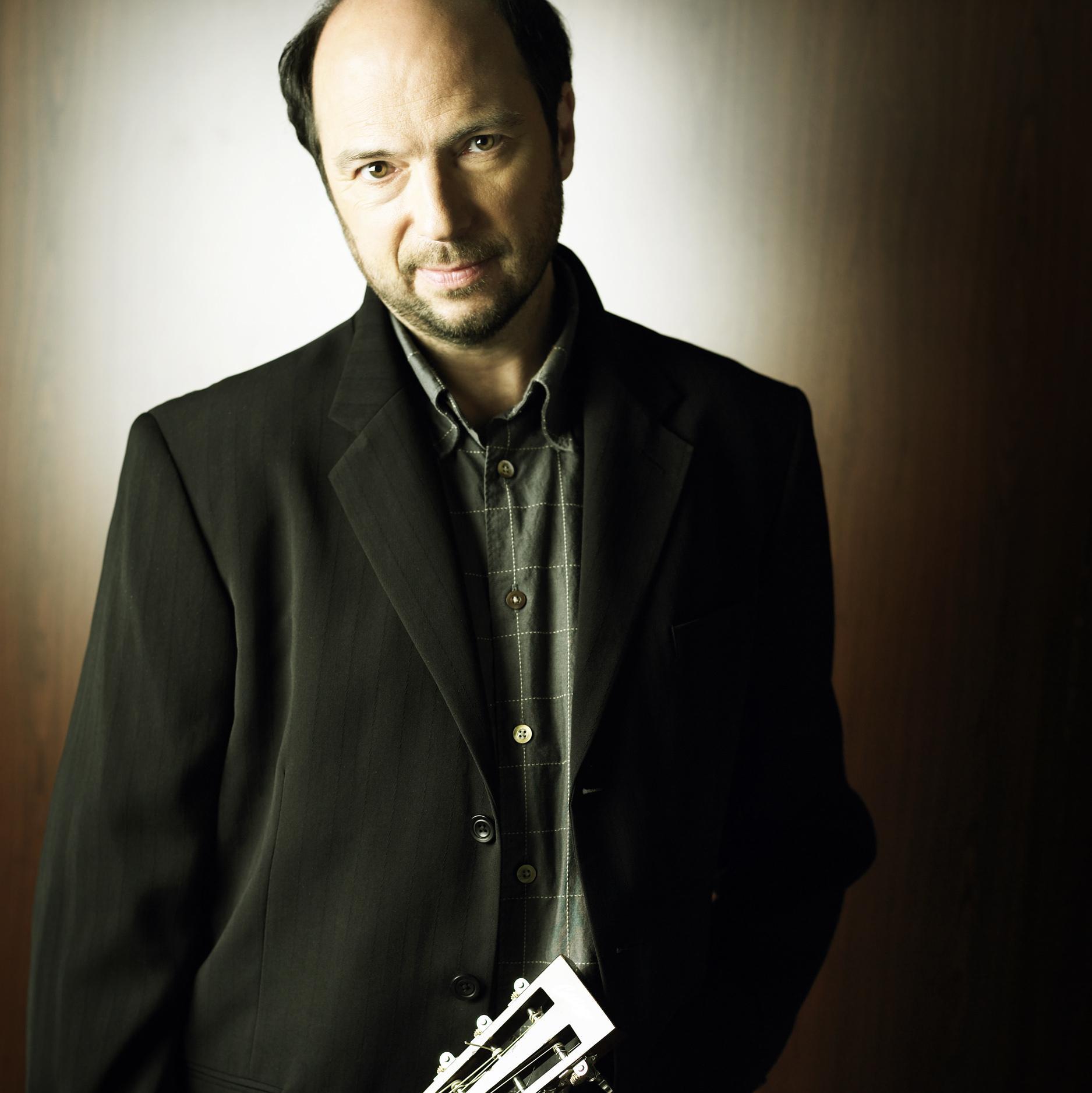 Artist chip image
