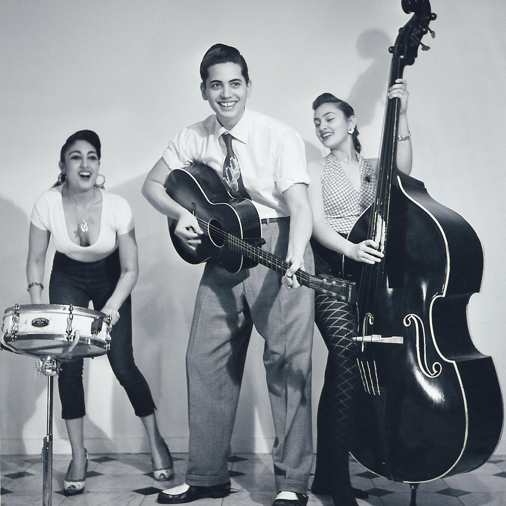 Kitty, Daisy & Lewis
