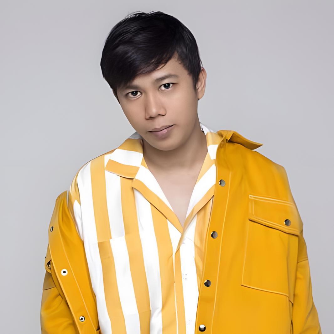 Artist chip image
