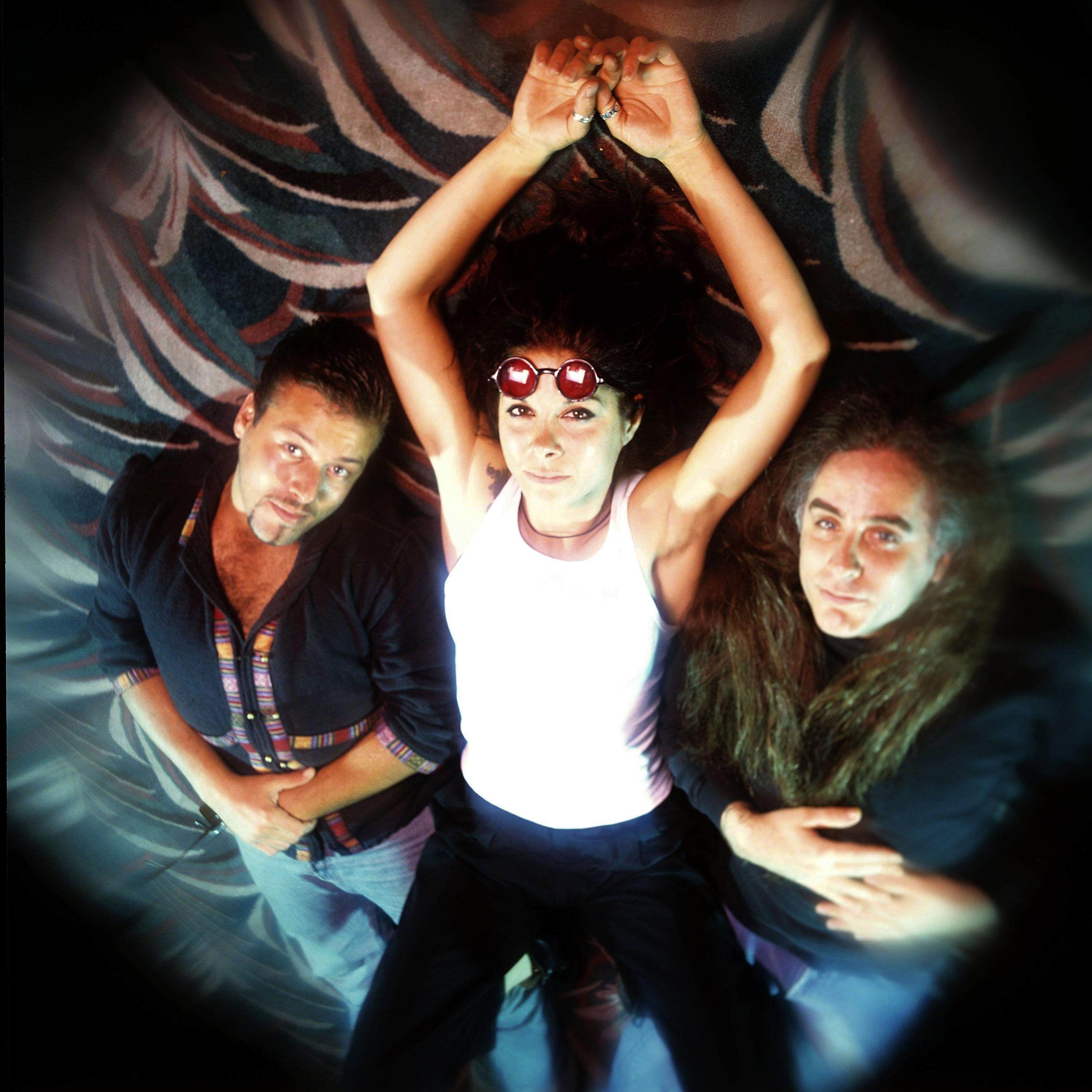 Dynamic cover art