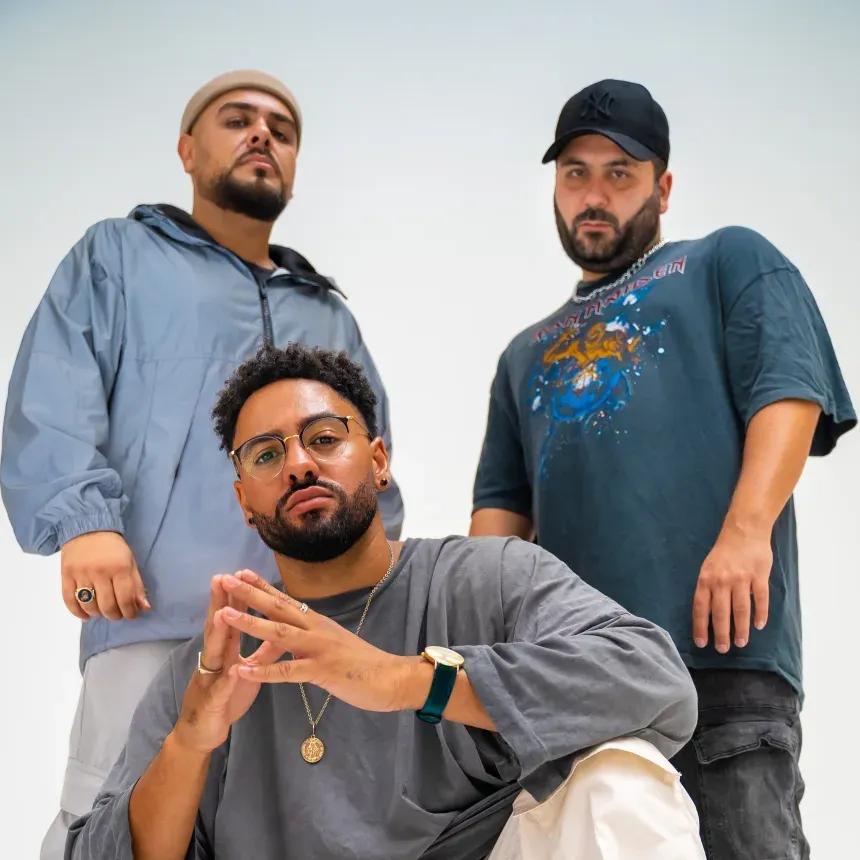 Dynamic cover art