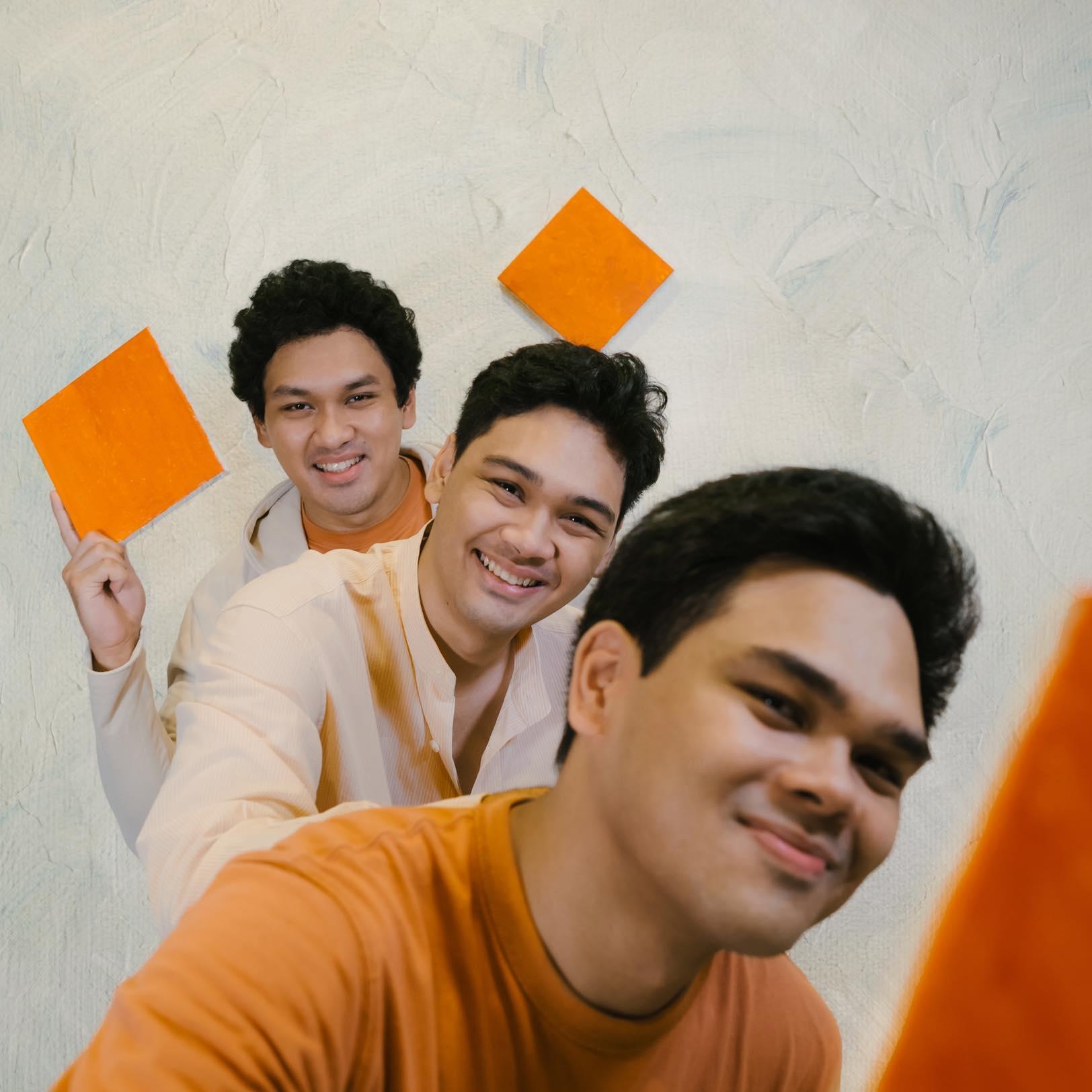 Dynamic cover art