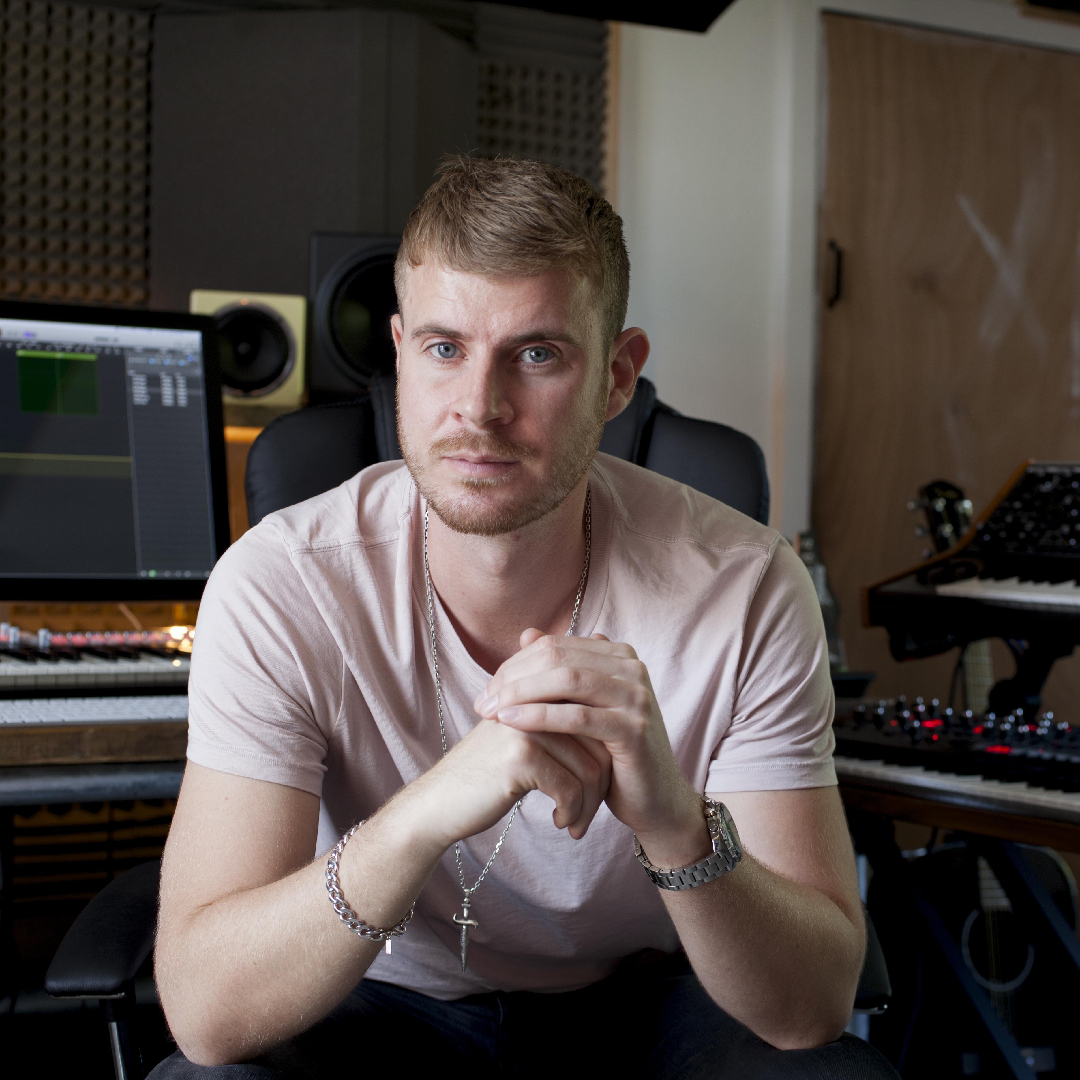 Artist chip image