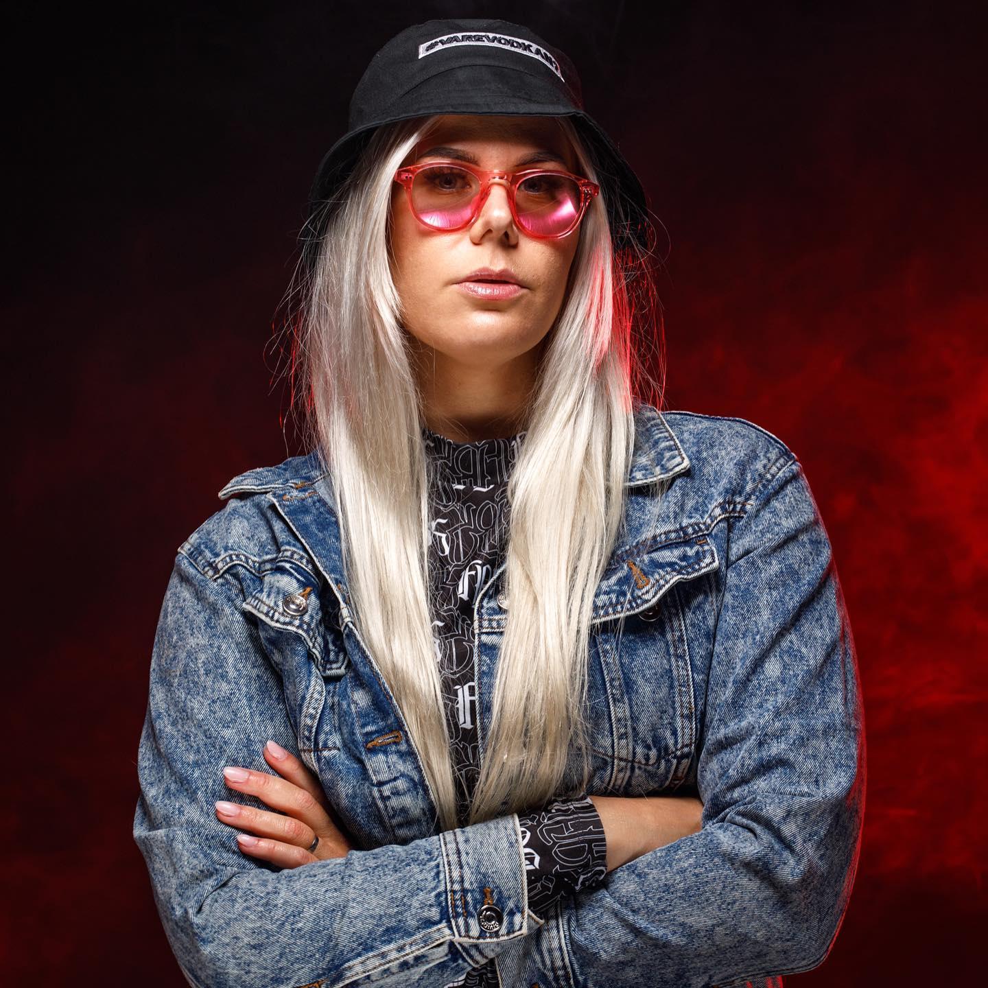 Dynamic cover art