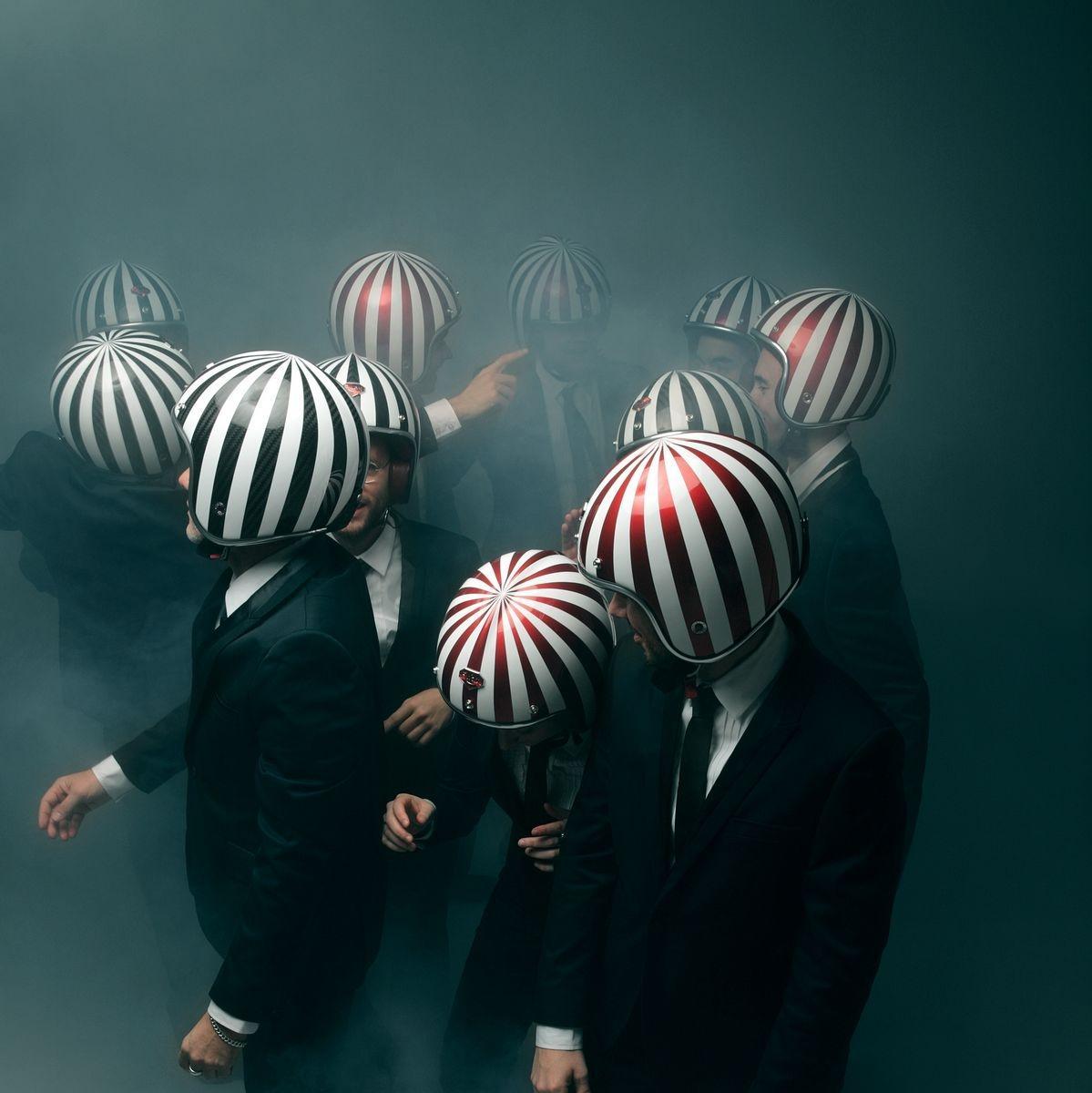Dynamic cover art