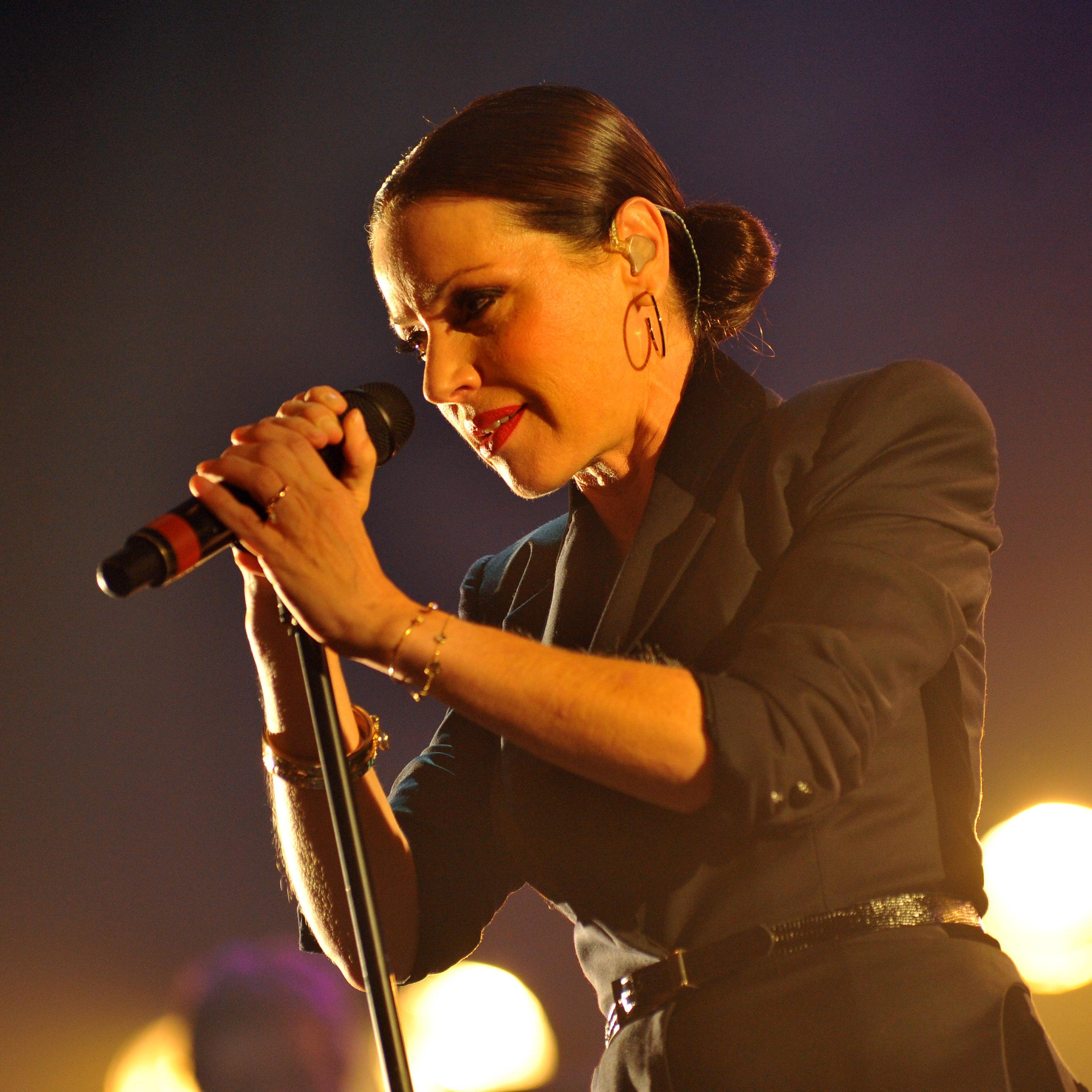 Tina Arena