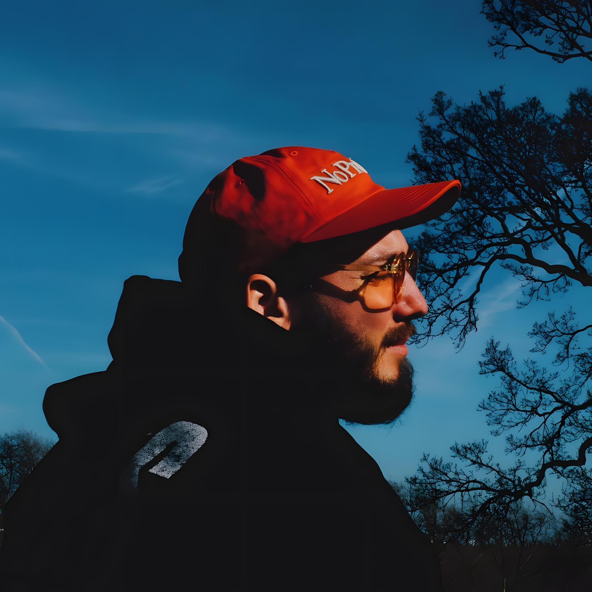 Dynamic cover art