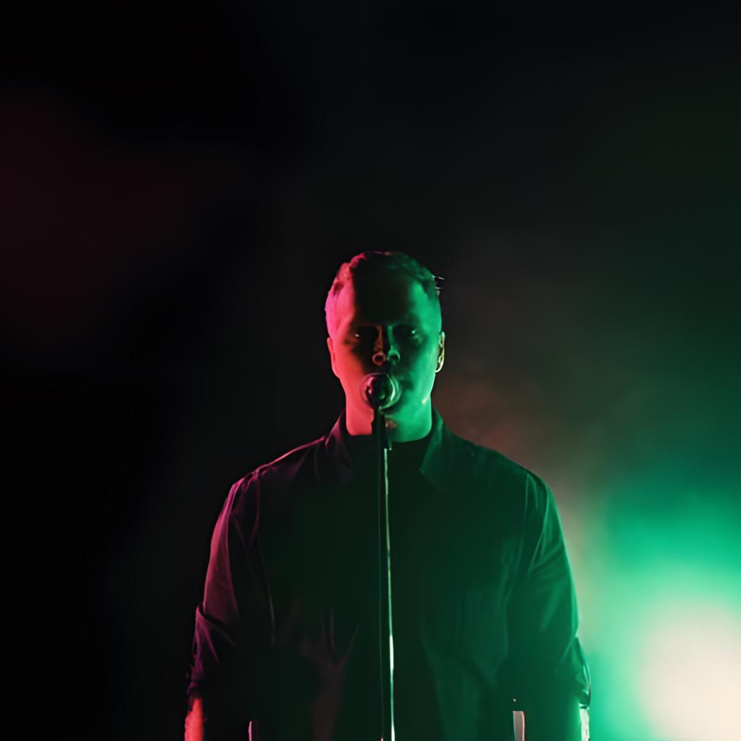 Dynamic cover art