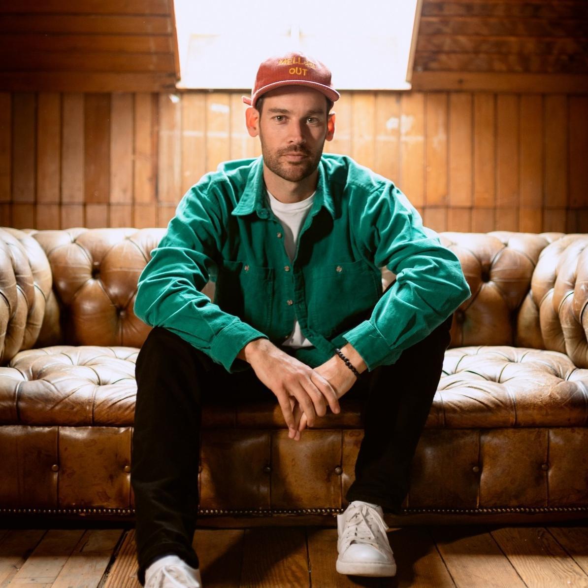 Dynamic cover art