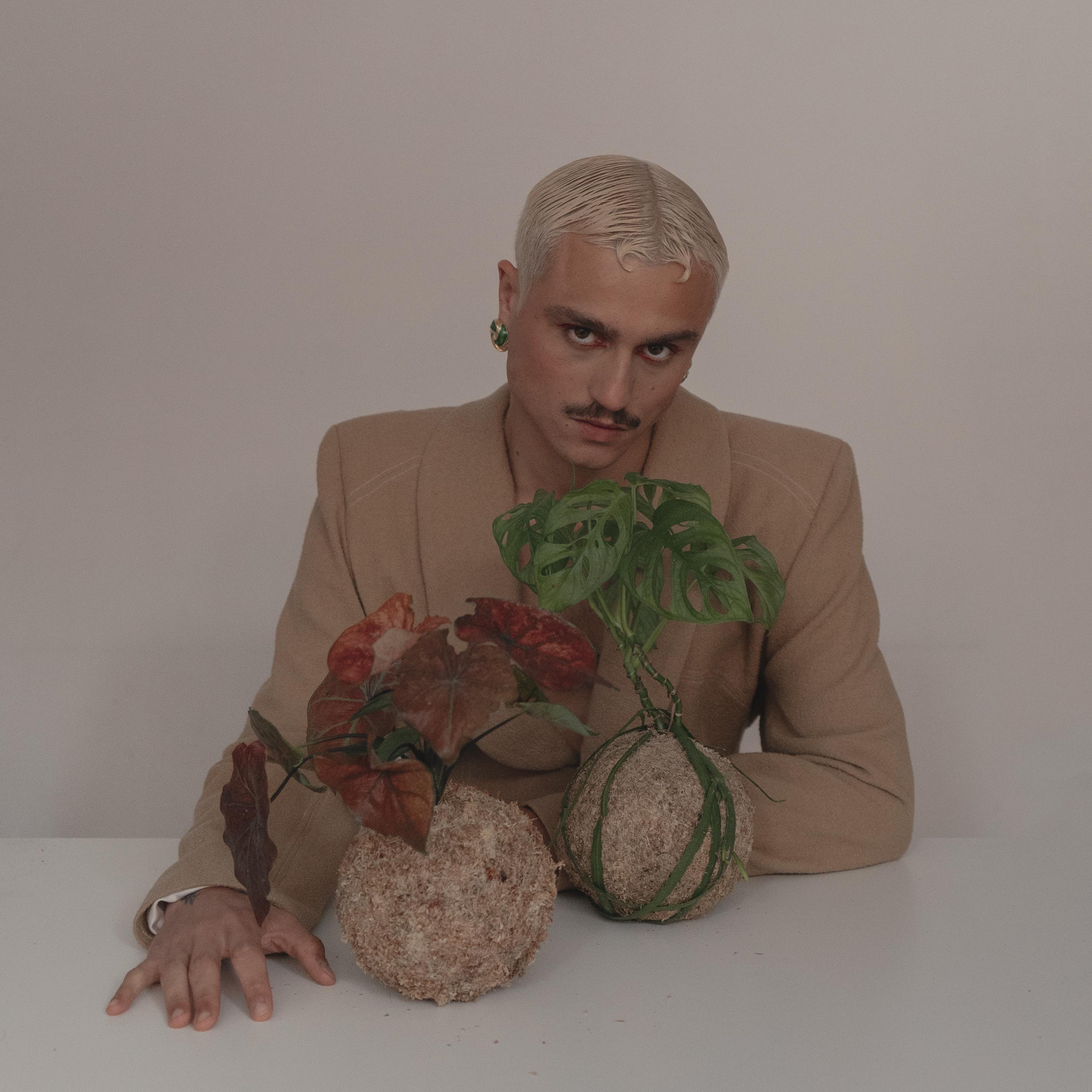 Dynamic cover art