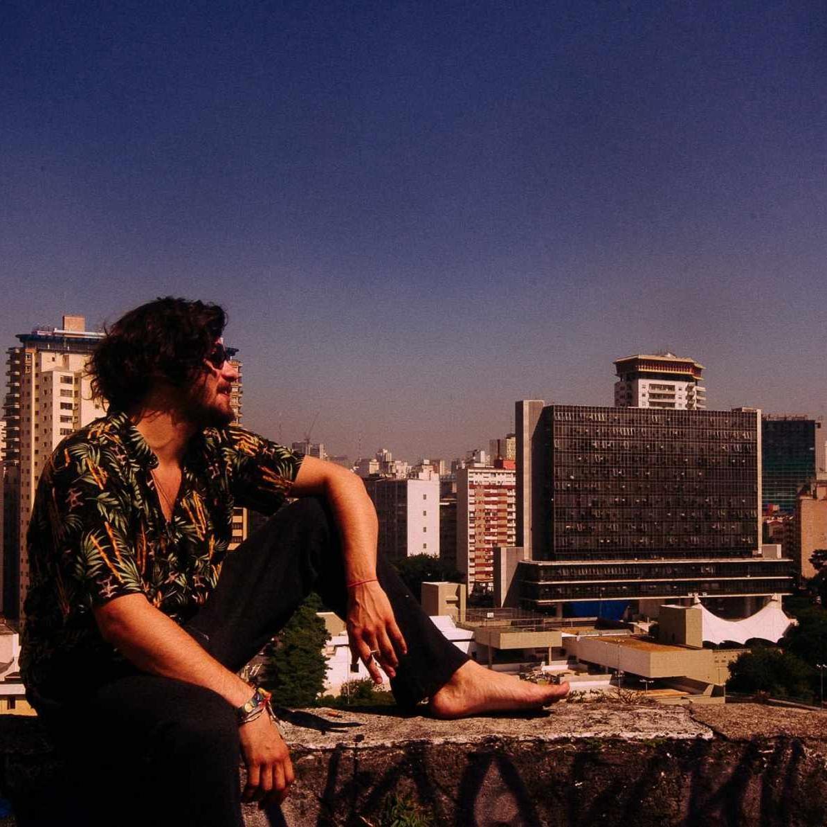 Dynamic cover art