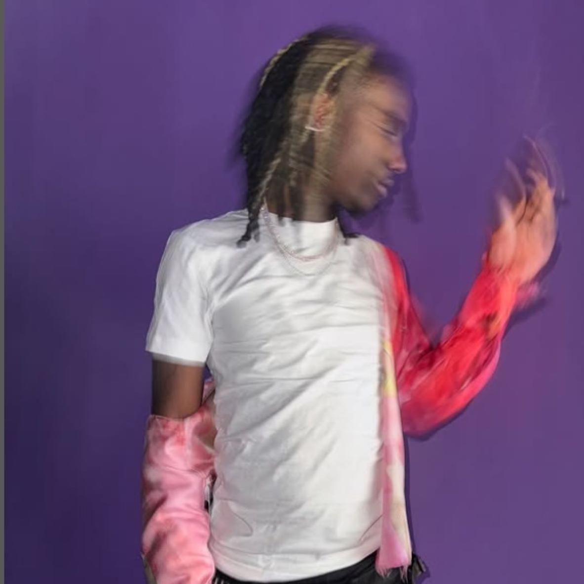 Dynamic cover art