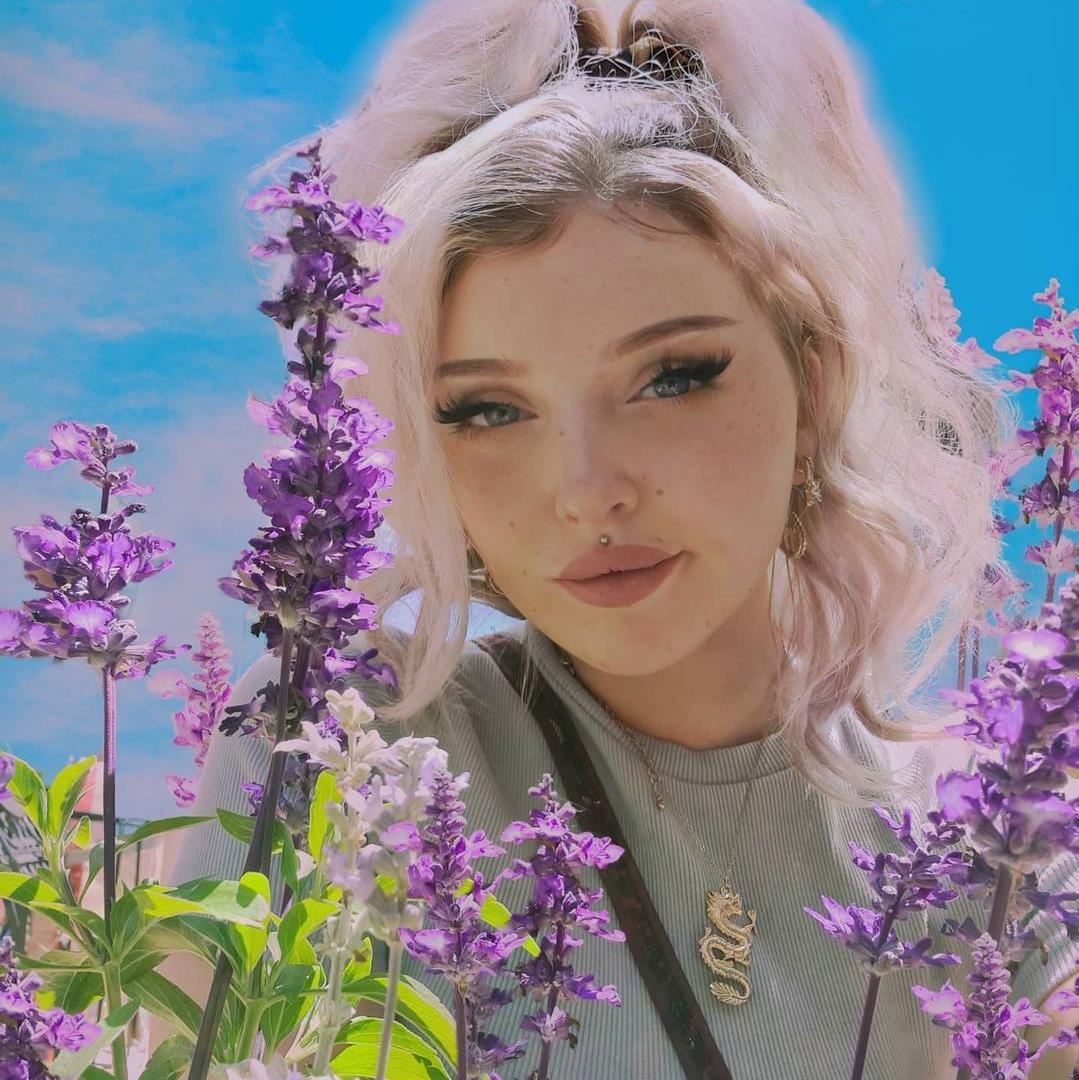 Dynamic cover art