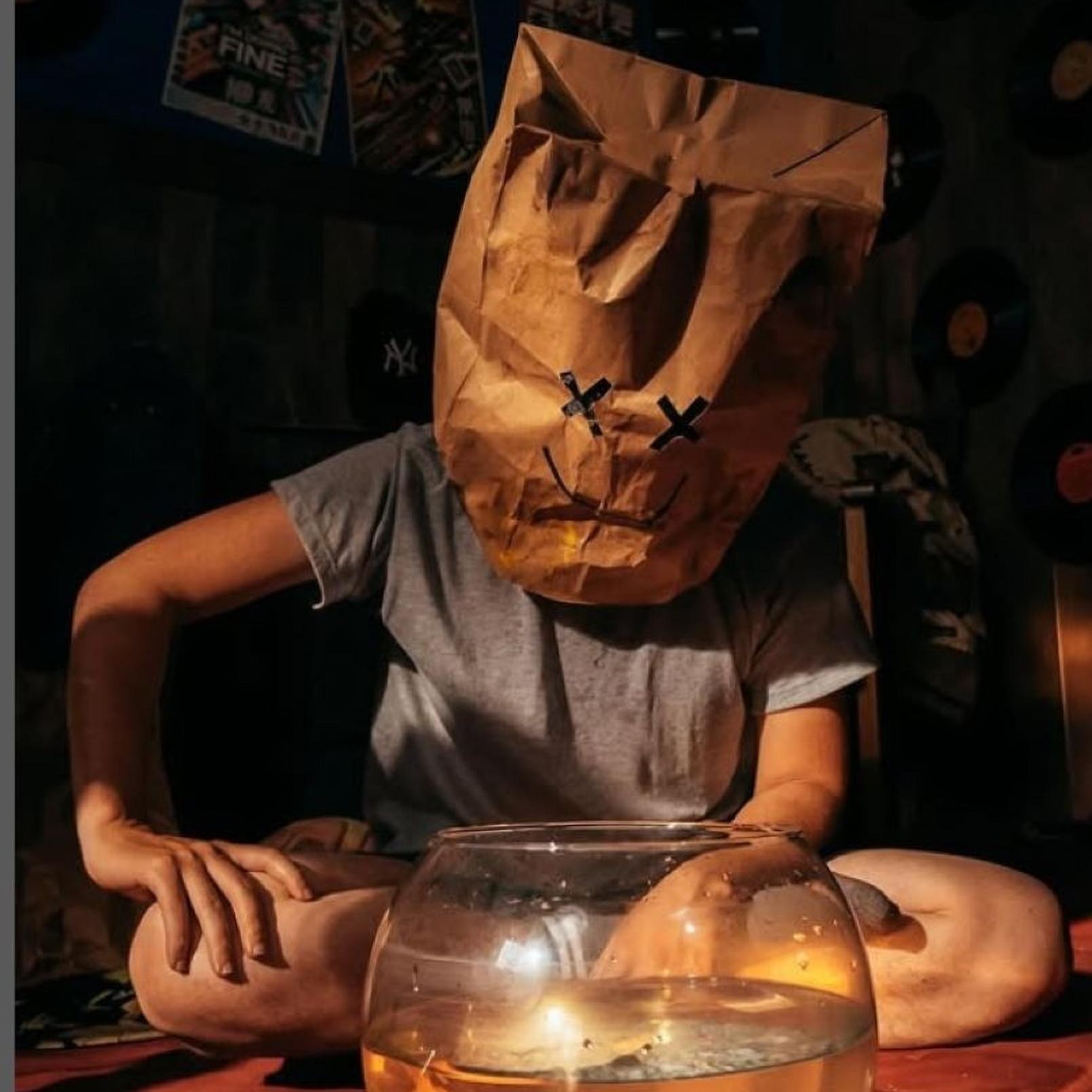 Dynamic cover art