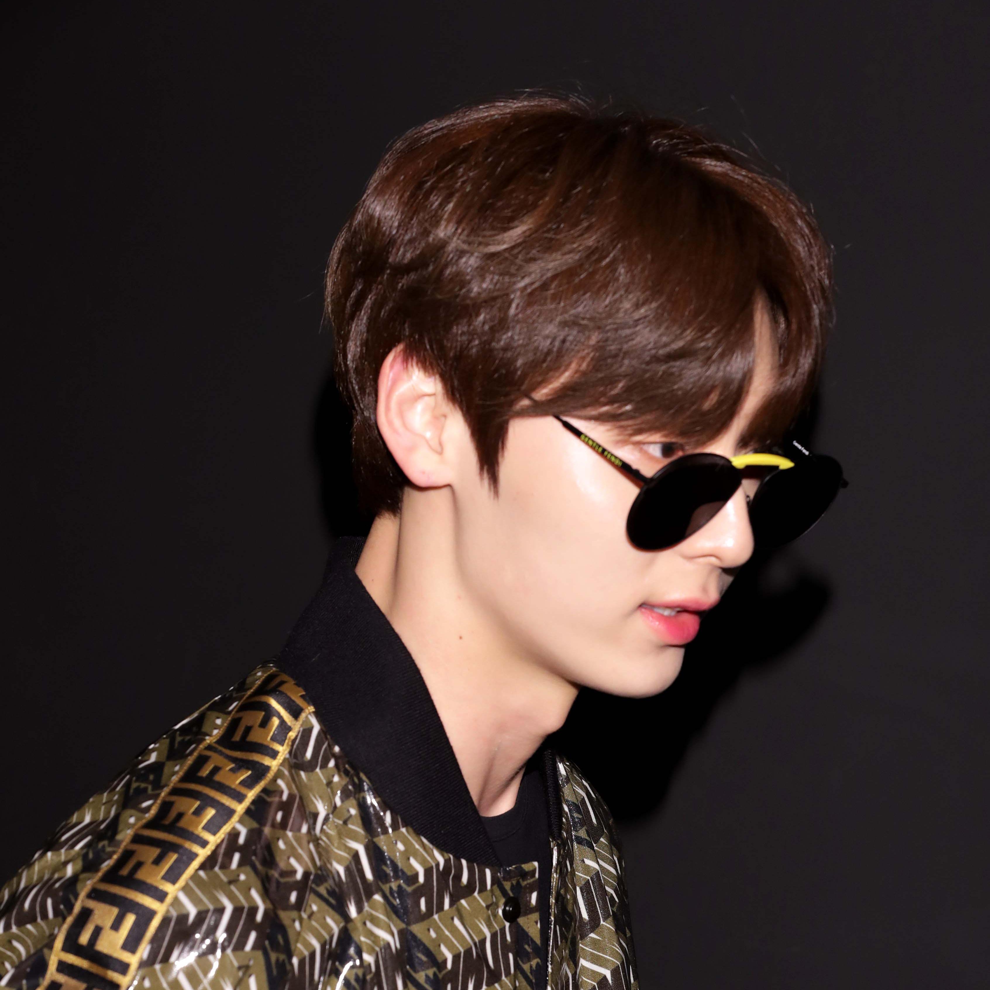 황민현 (Minhyun)