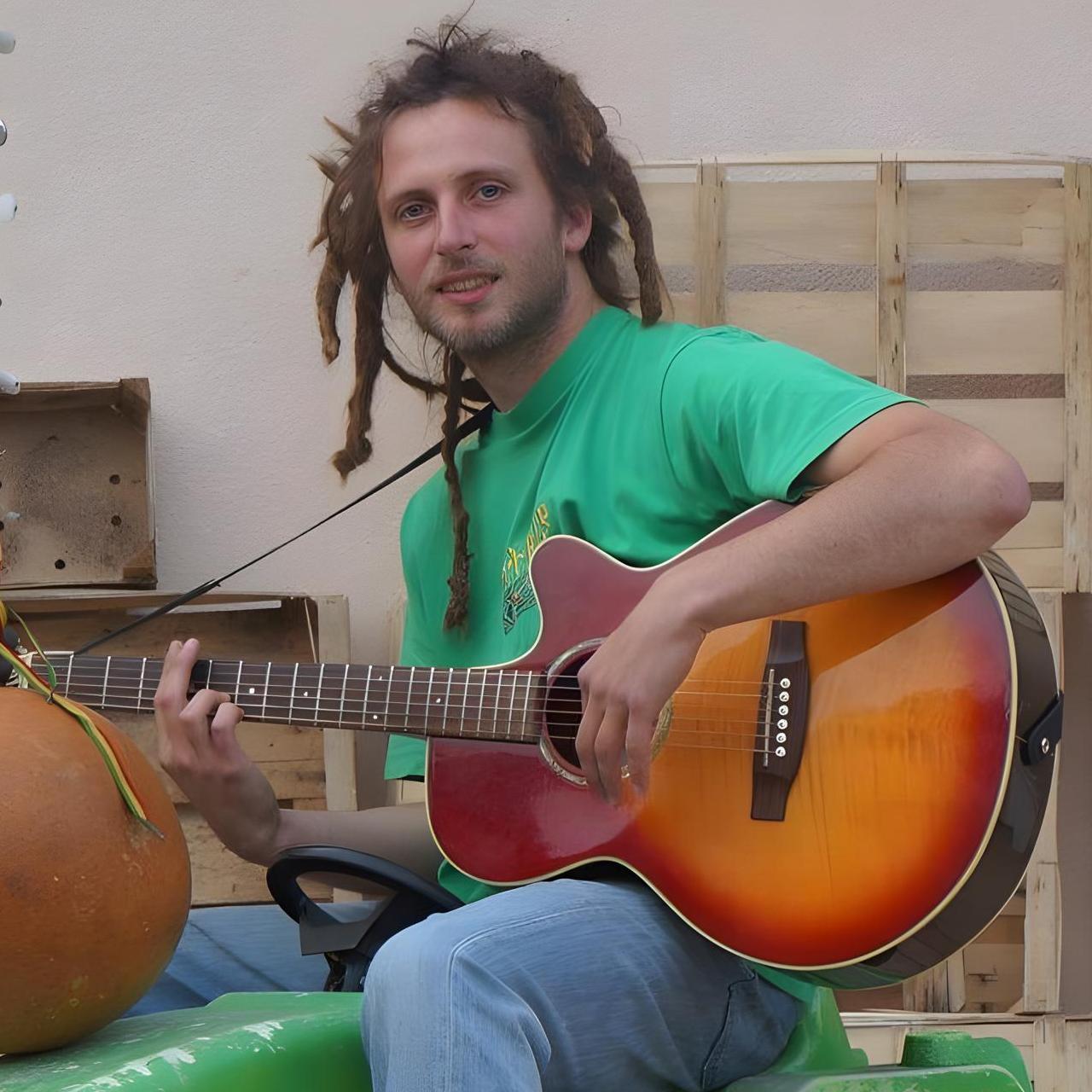 Artist chip image