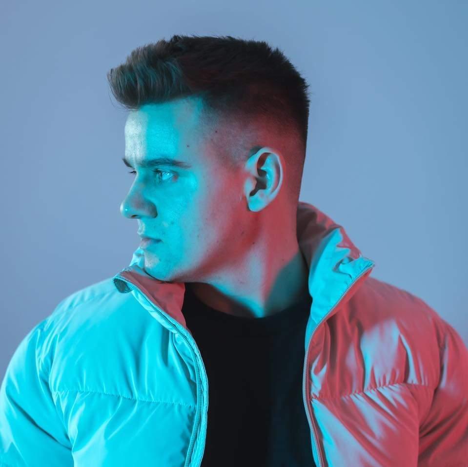 Dynamic cover art